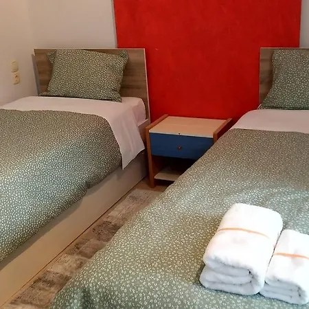 Paris House 4 Apartamento *